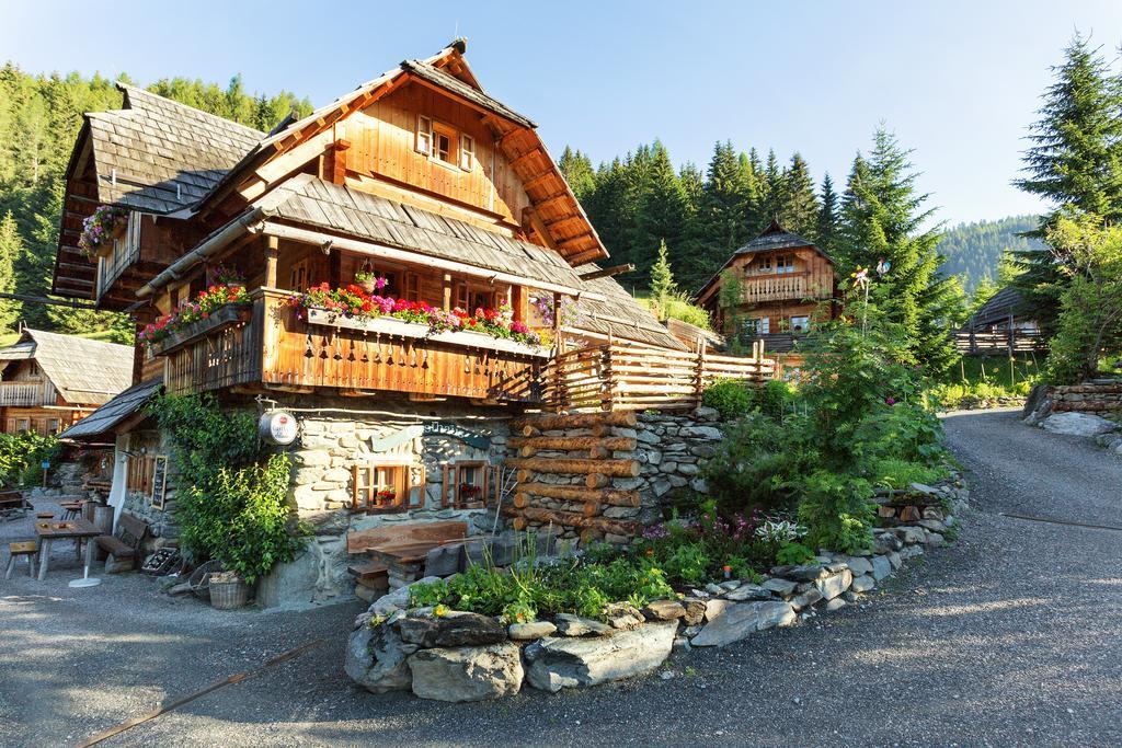 Hotel Almdorf Seinerzeit à Wiedweg Extérieur photo