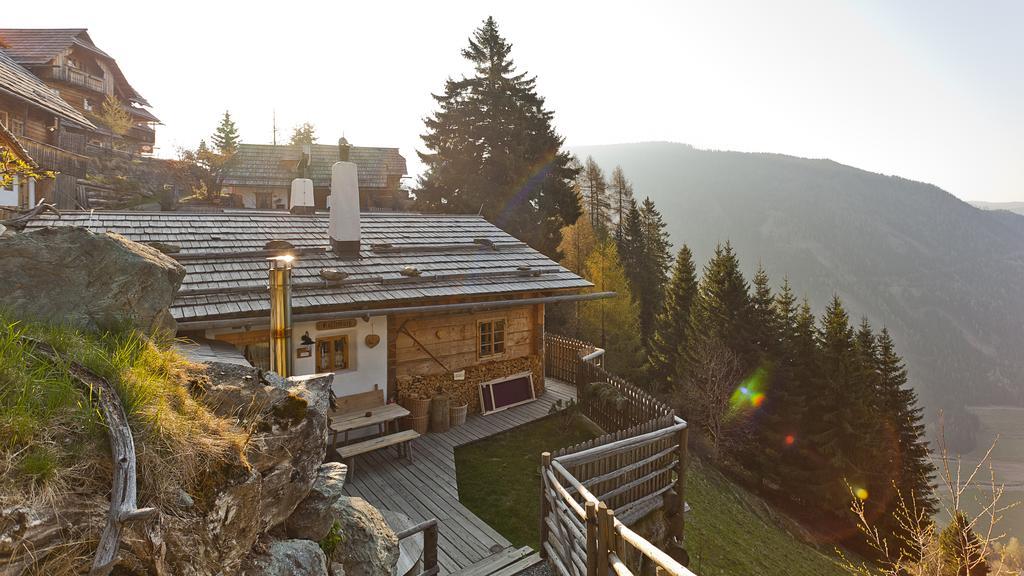 Hotel Almdorf Seinerzeit à Wiedweg Extérieur photo