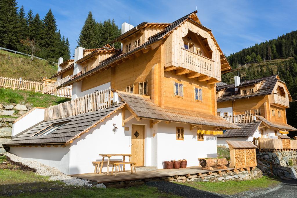 Hotel Almdorf Seinerzeit à Wiedweg Extérieur photo