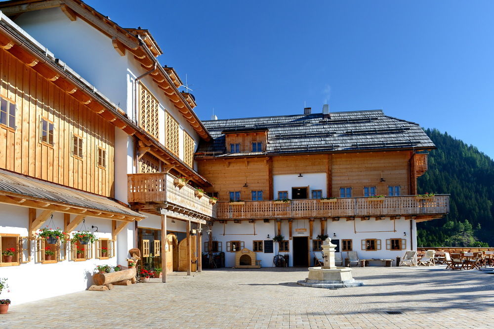Hotel Almdorf Seinerzeit à Wiedweg Extérieur photo