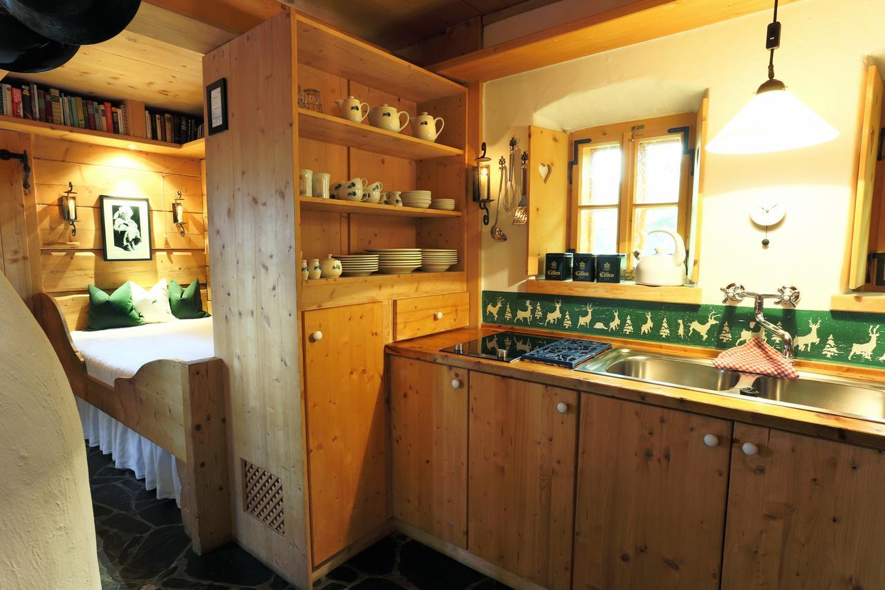 Hotel Almdorf Seinerzeit à Wiedweg Extérieur photo